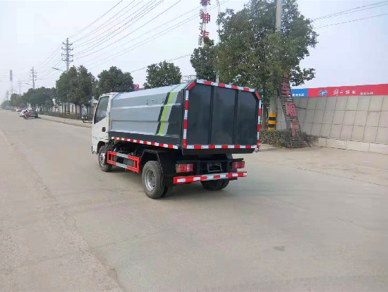 凯马4方自装卸式垃圾车